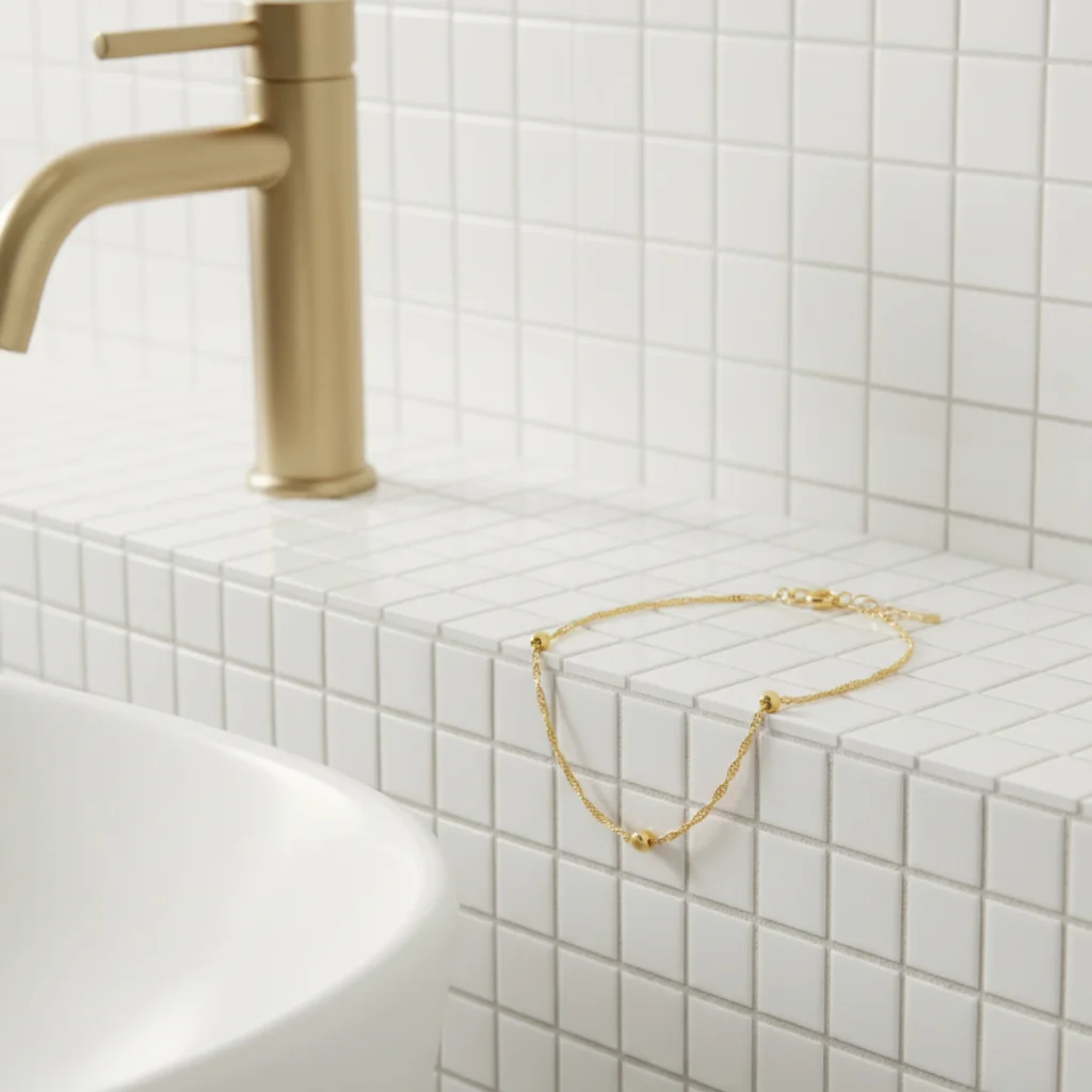 Gold bracelet - Product Lens AI Shot